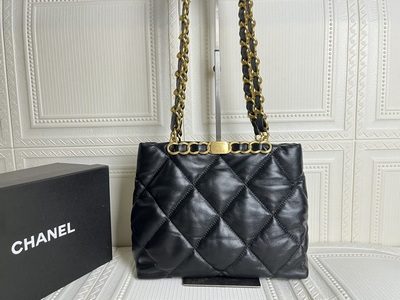 Chanel Handbags 908